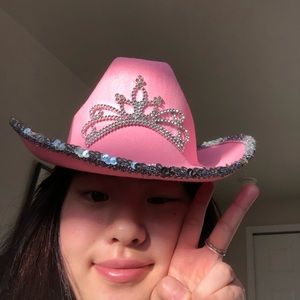 Meet your Posher, Moon